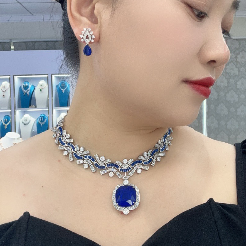 Designer Collection Style Neck - Vintage Collectible Jewelry review and price
