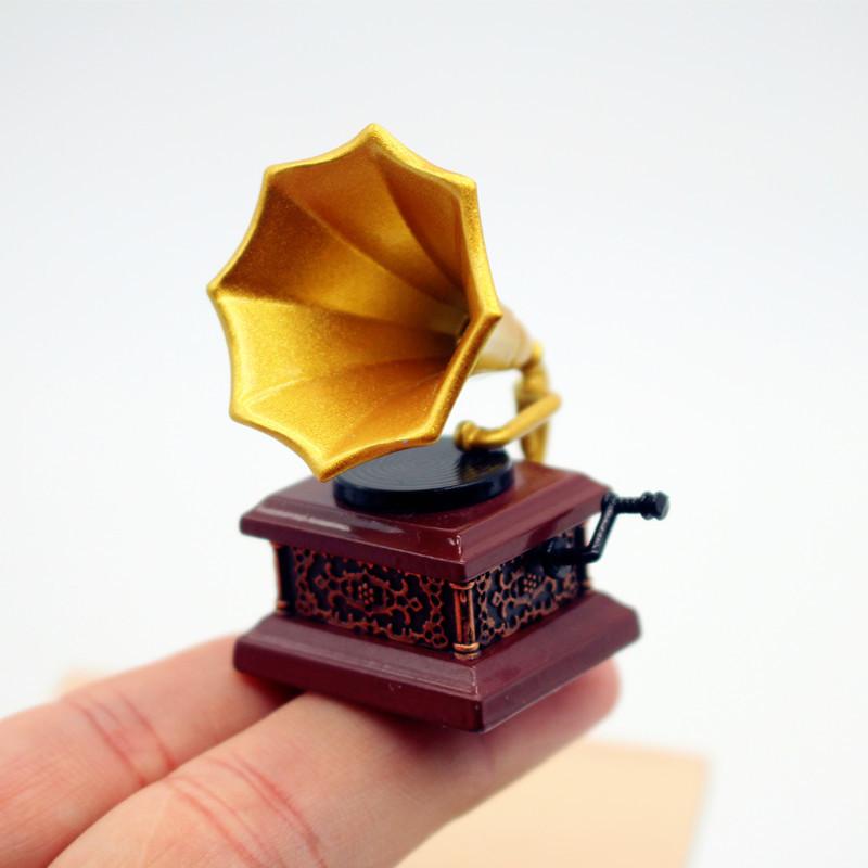 Dollhouse Vintage Phonograph M - Vintage Toy Collector review and price