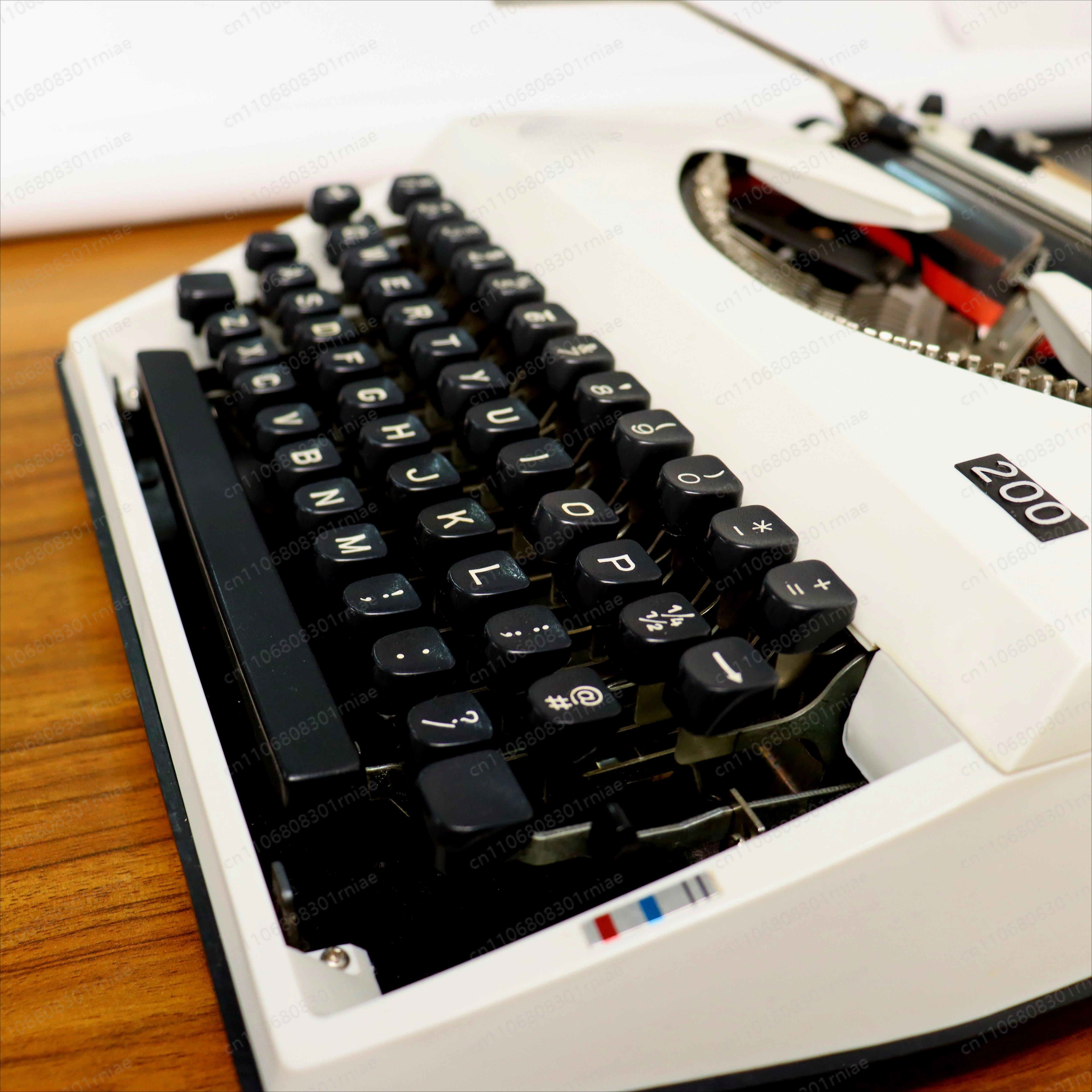 Vintage typewriter English mac - Vintage Things Collection review and price