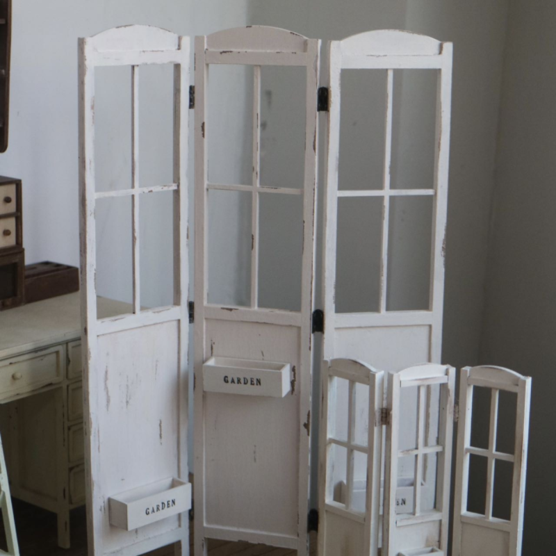 Rustic Miniature Room Divider  - Vintage Toy Collector review and price